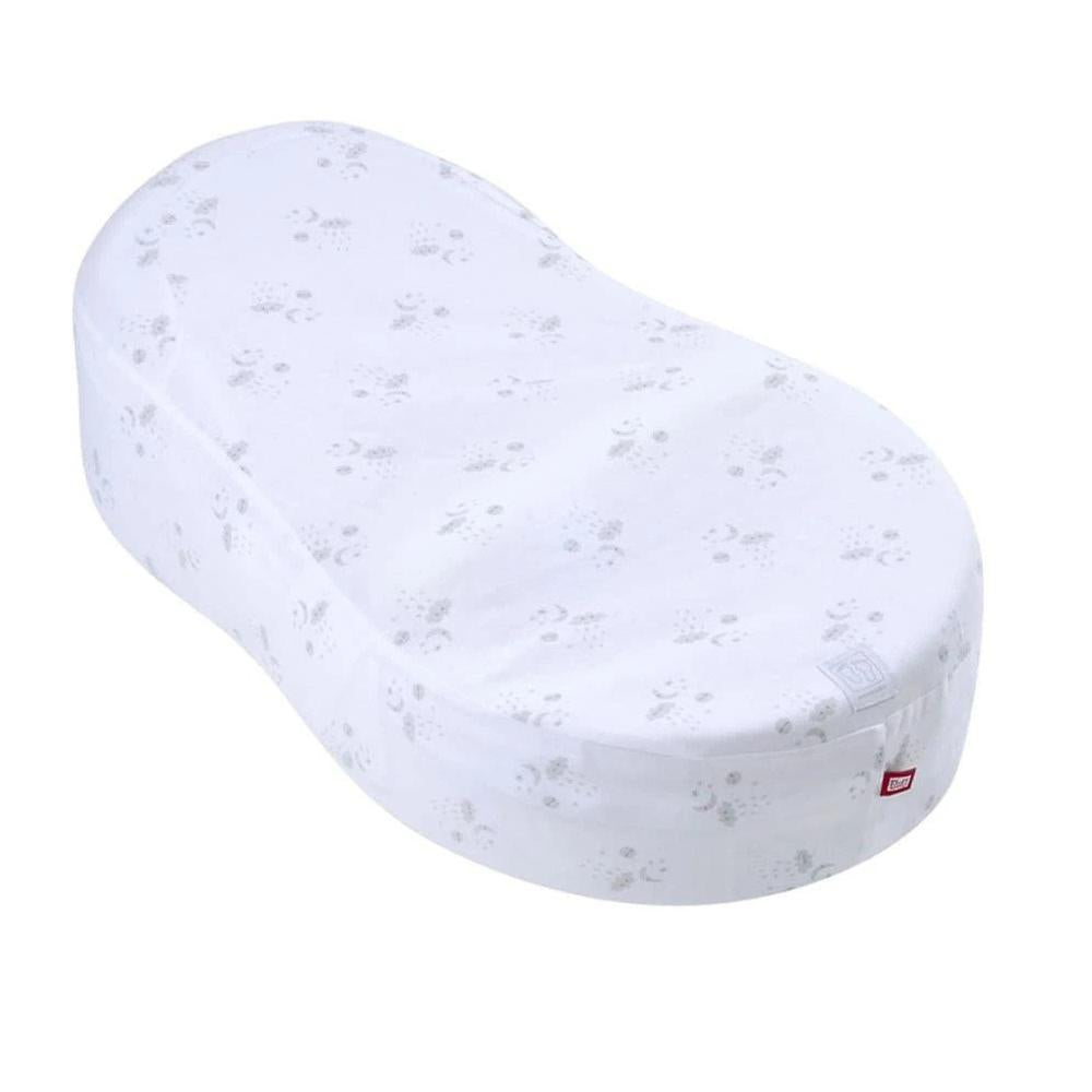 Red Castle Cocoonababy® Nest with Fitted Sheet - White - Mighty Rabbit